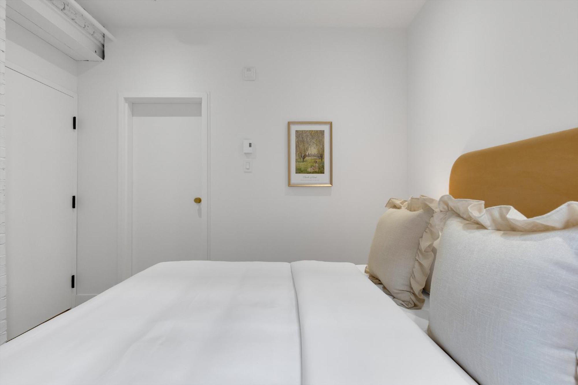 The Mercer Boutique Hotel Montreal Exterior photo